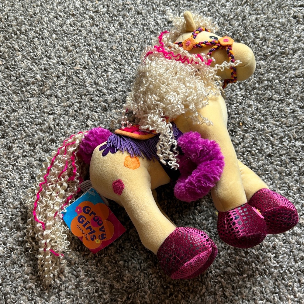 NWT Manhattan Toy Groovy Girls Vtg Y2K 2001 Calypso Callie Posing Horse Plush